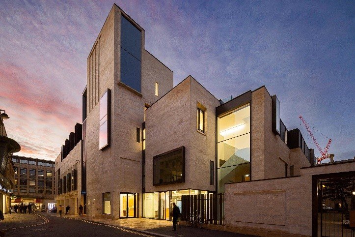 COGNICA - The Cheng Yu Tung Building, BAM - O&M Documentation Management​